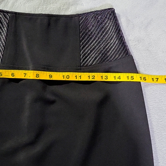 Like New Moda International Pencil Skirt - Picture 7 of 11